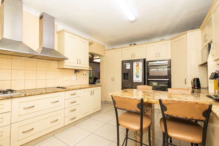 3 Bedroom Property for Sale in Parow Valley Western Cape